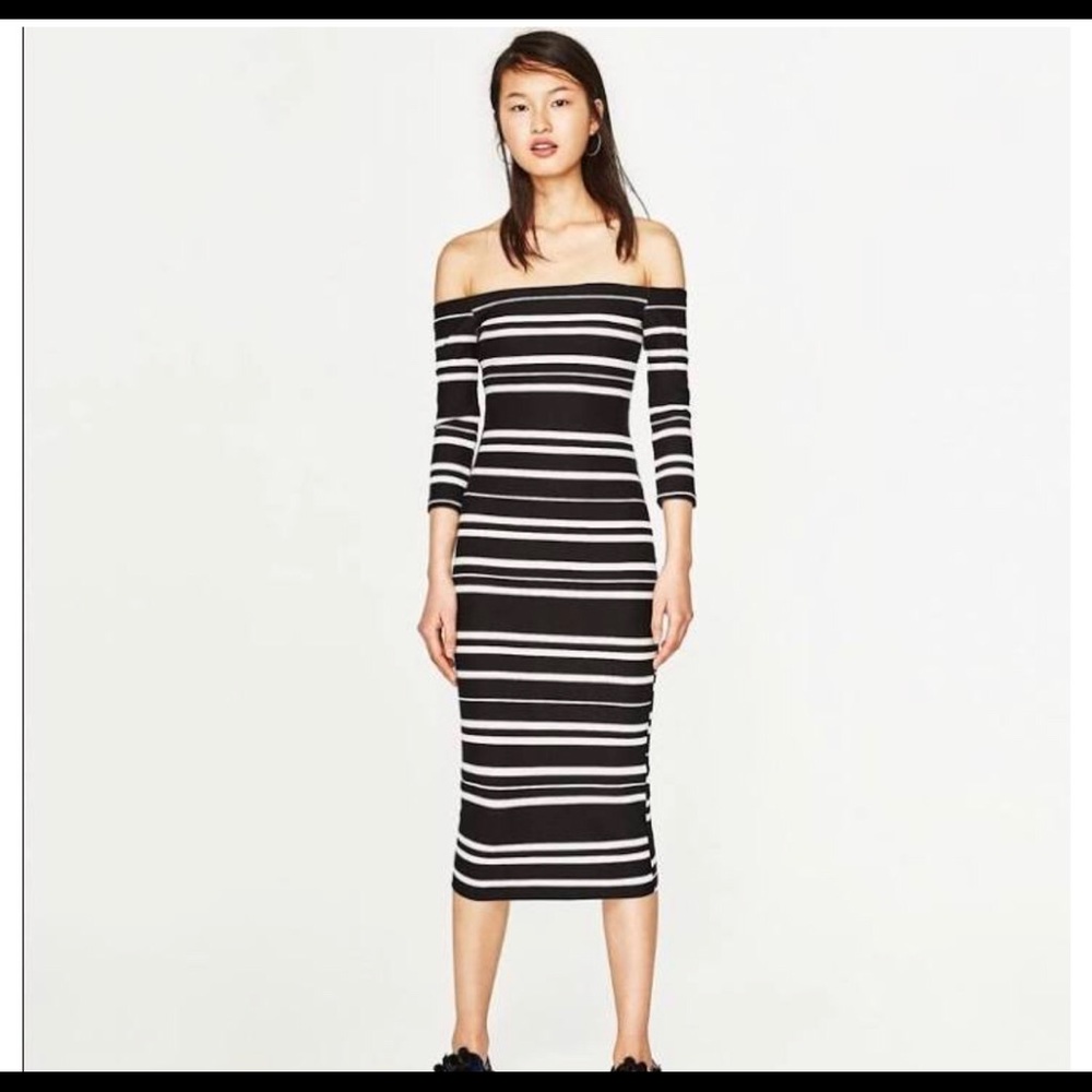 XS ZARA. New! Off the shoulder dress